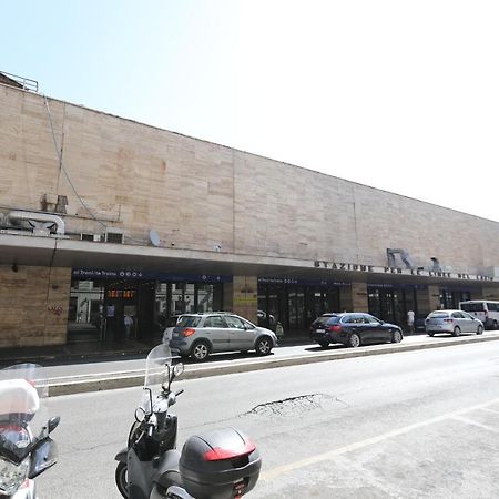 Appartamento Vicino Stazione Termini E Colosseo Roma Exterior foto